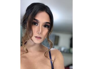 Pussy shows CasaDianne