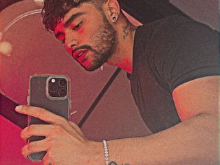 Pics shows JordanKonnor